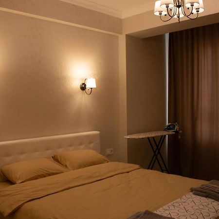Oasis Premium Class 1Bd Apartment With Living Room 키시나우 외부 사진