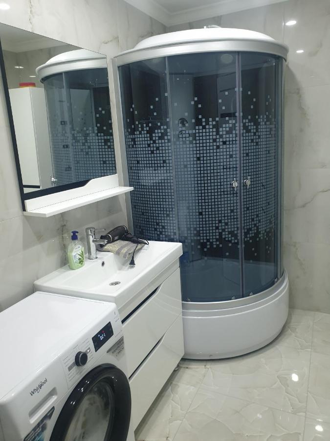 Oasis Premium Class 1Bd Apartment With Living Room 키시나우 외부 사진